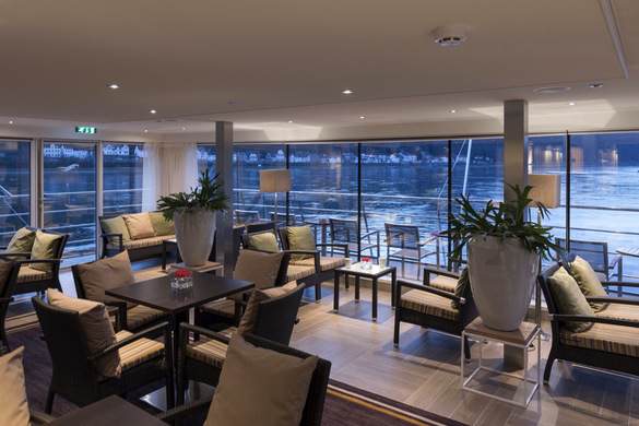 Avalon Waterways, Avalon Imagery II Club Lounge.jpg